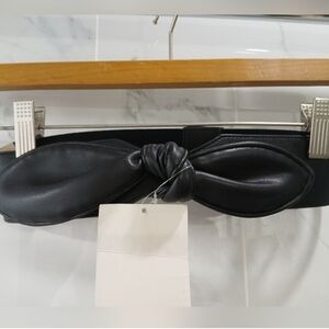 NEW BLACK BOW Elegant Black Vegan Leather Belt